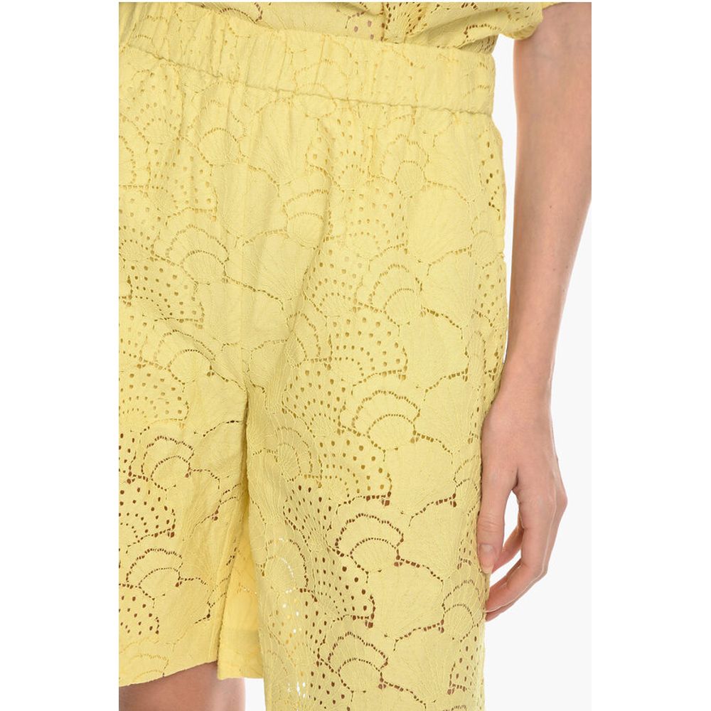 Samsoe Samsoe Solid Color KAREN Shorts with Perforated Motif