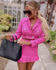 Ensemble deux pièces en Tweed Rose Veste Double boutonnage courte et Mini jupe plissée taille haute - Paris Deluxe