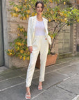 Ensemble Tailleur Deux Pièces Blanc Cassé Coupe Regular - Paris Deluxe