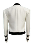 Veste Blanche avec Bandage Noir Boutons Lion Sur Poignetss - Paris Deluxe