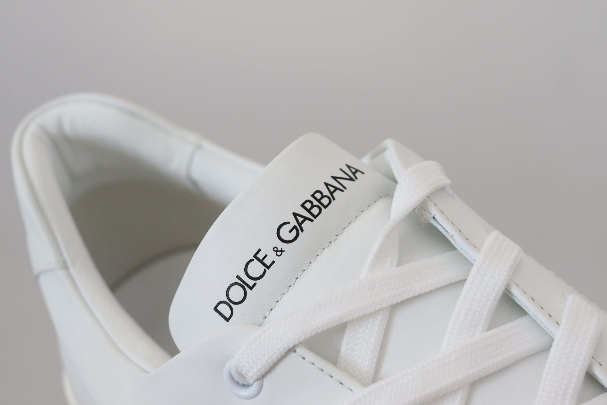 Dolce &amp; Gabbana Elegant White Leather Men&#39;s Sneakers