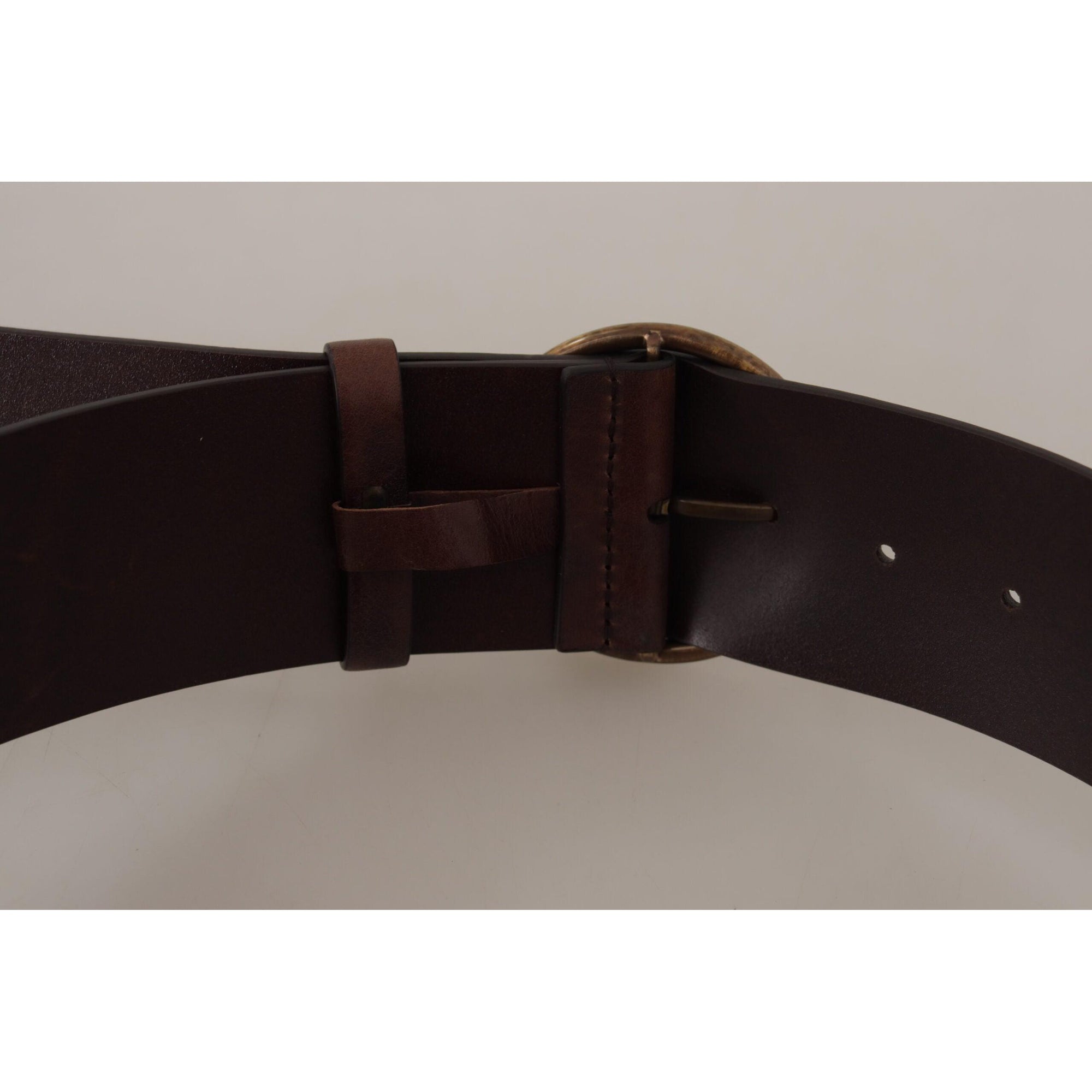 Dolce &amp; Gabbana Elegant Leather Belt with Engraved Buckle