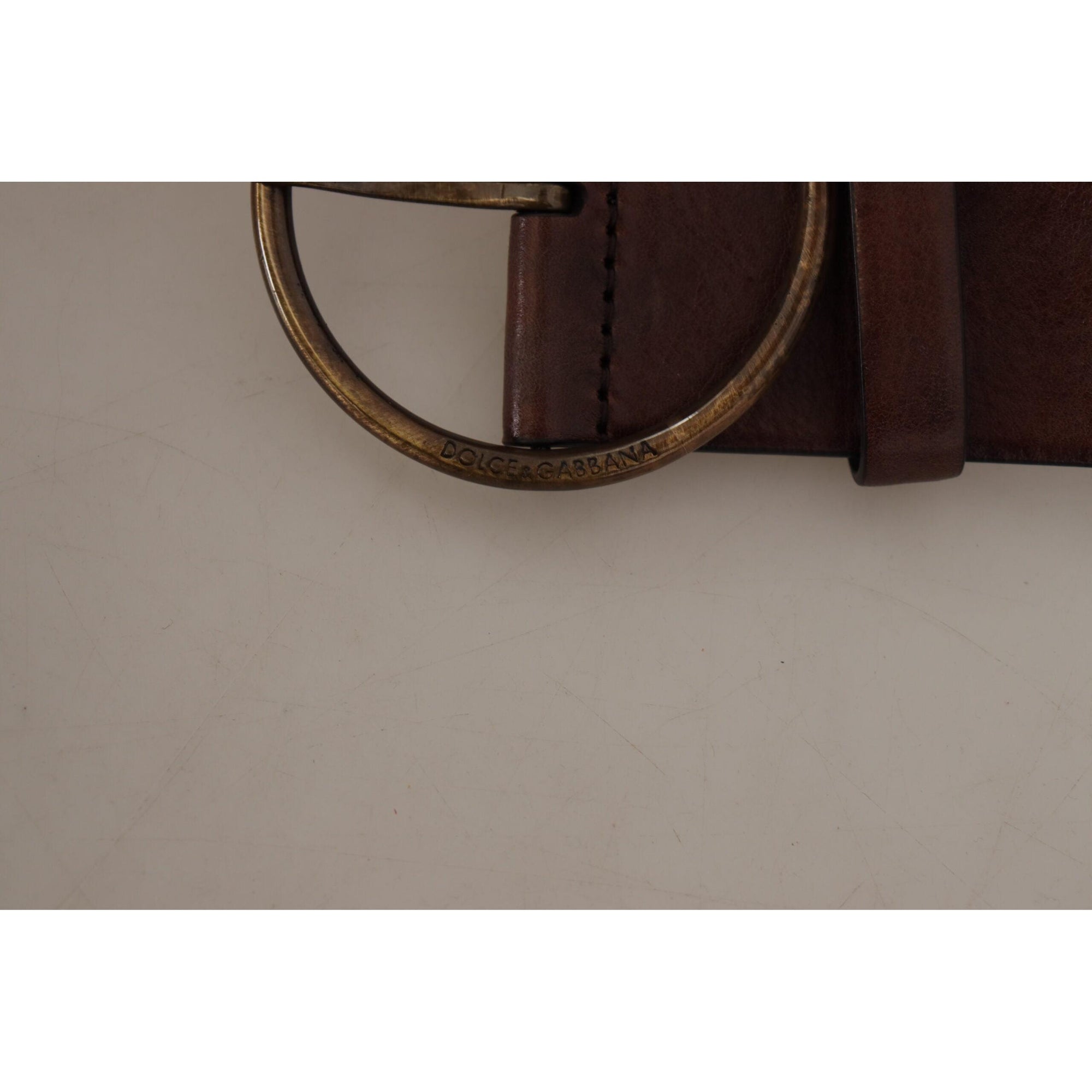 Dolce &amp; Gabbana Elegant Leather Belt with Engraved Buckle