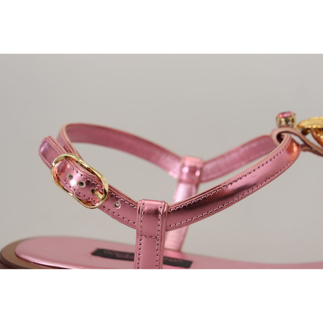 Dolce & Gabbana Chic Pink Leather Sandals with Exquisite Embellishment