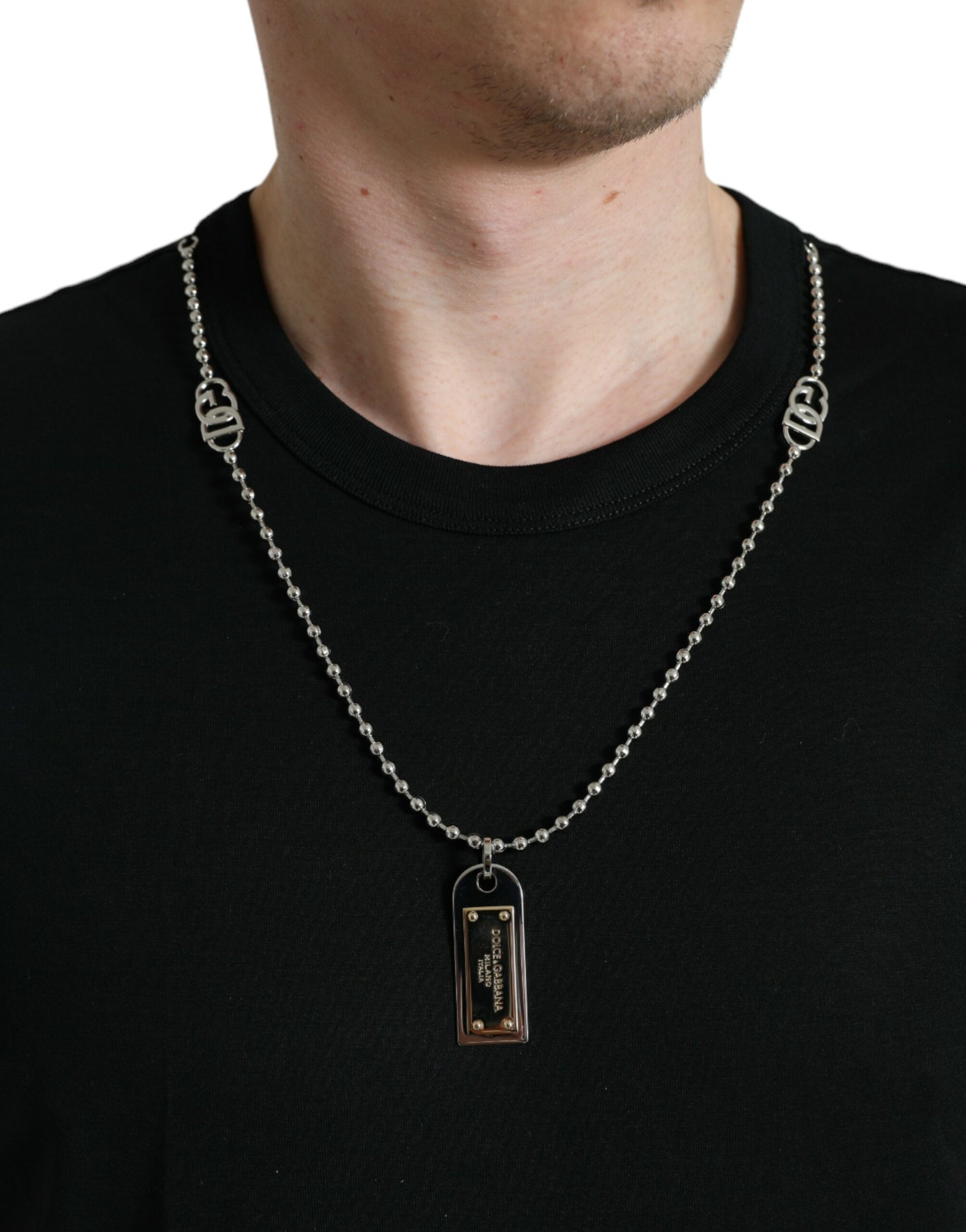 Dolce &amp; Gabbana Sleek Cotton Round Neck T-Shirt with Chain Detail