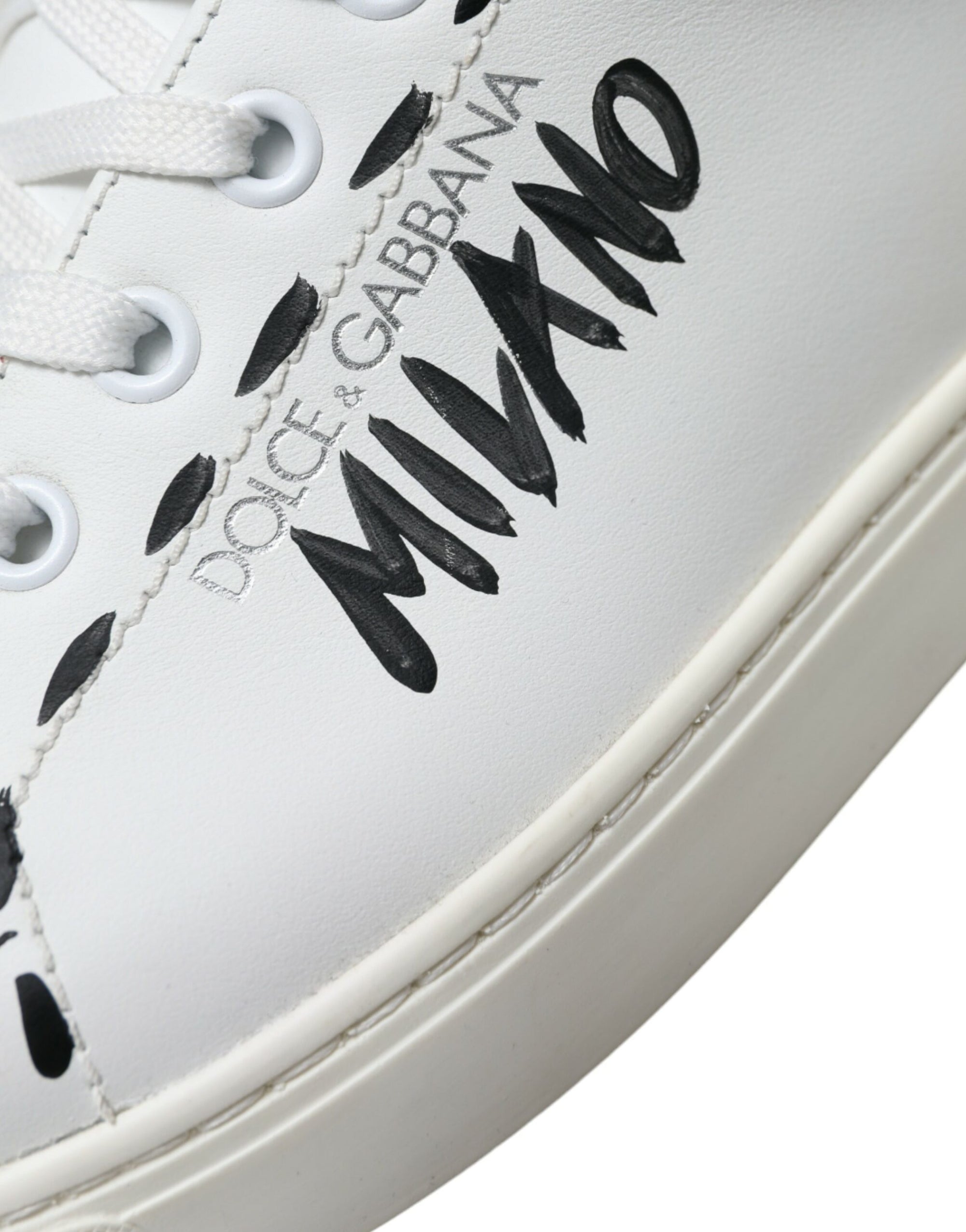 Dolce &amp; Gabbana Sleek White Low Top Leather Sneakers