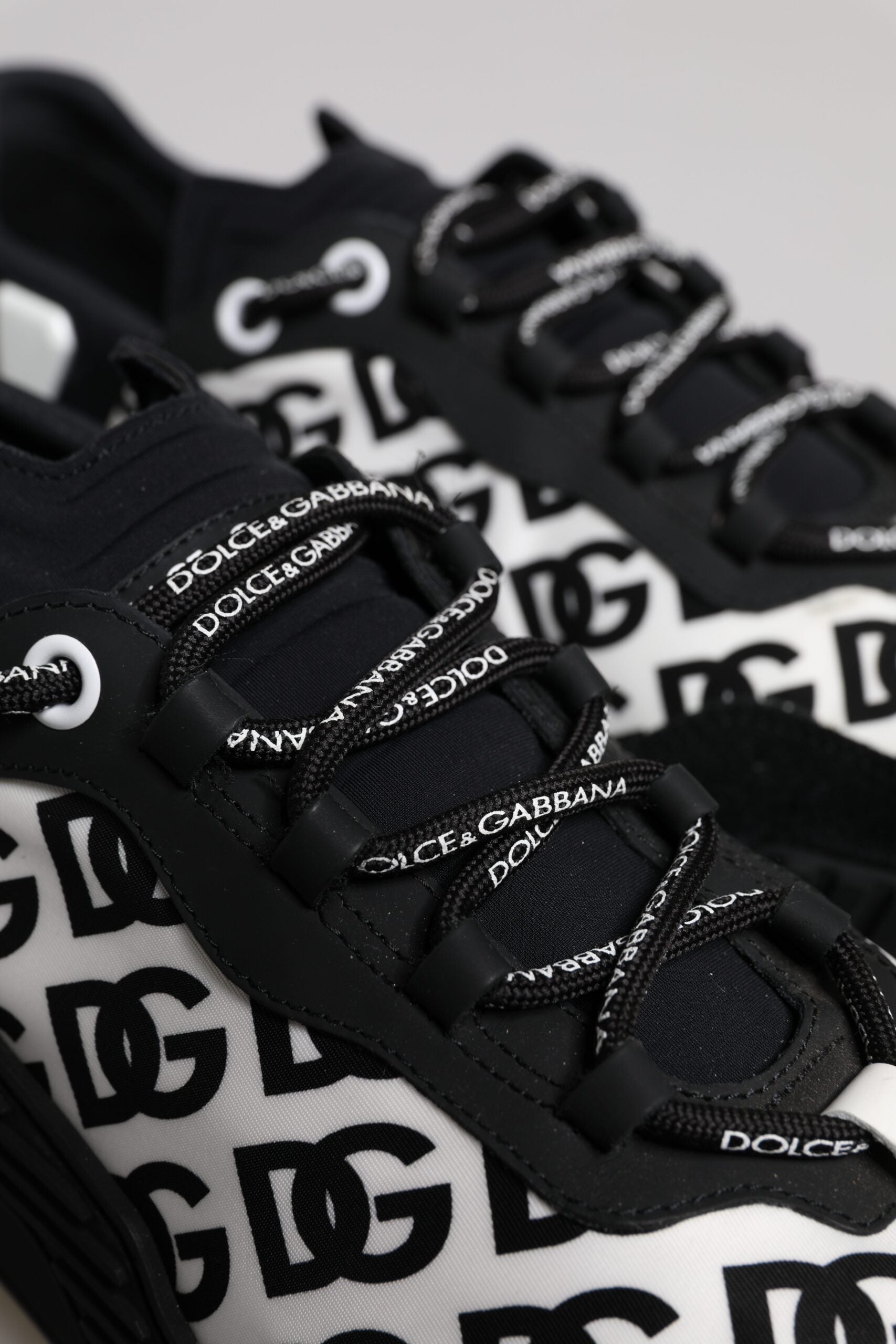 Dolce &amp; Gabbana Black Logo Lace Up Low Top NS1 Sneakers Shoes