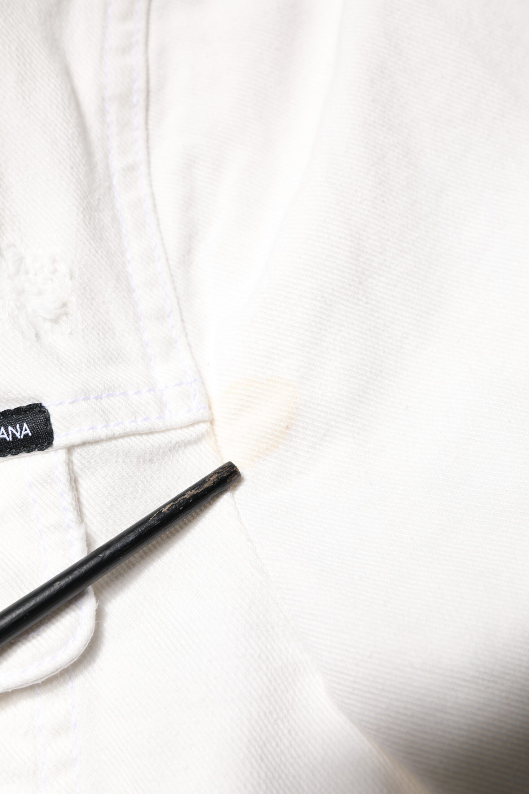 Dolce &amp; Gabbana White Graffiti Cotton Stretch Denim Jacket