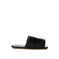 Bottega Veneta Elegant Black Leather Maxi Intreccio Mule