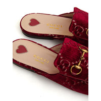 Gucci Elegant Red Velvet Slip-On Flats