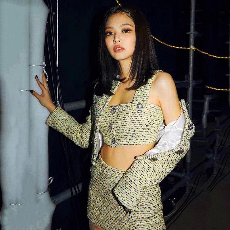 Ensemble Trois Pièces Tweed Jaune Boutons Crystal - Paris Deluxe