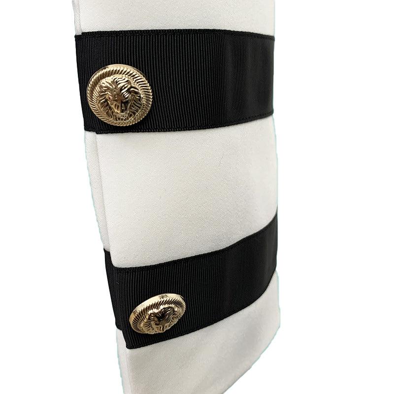 Veste Blanche avec Bandage Noir Boutons Lion Sur Poignetss - Paris Deluxe