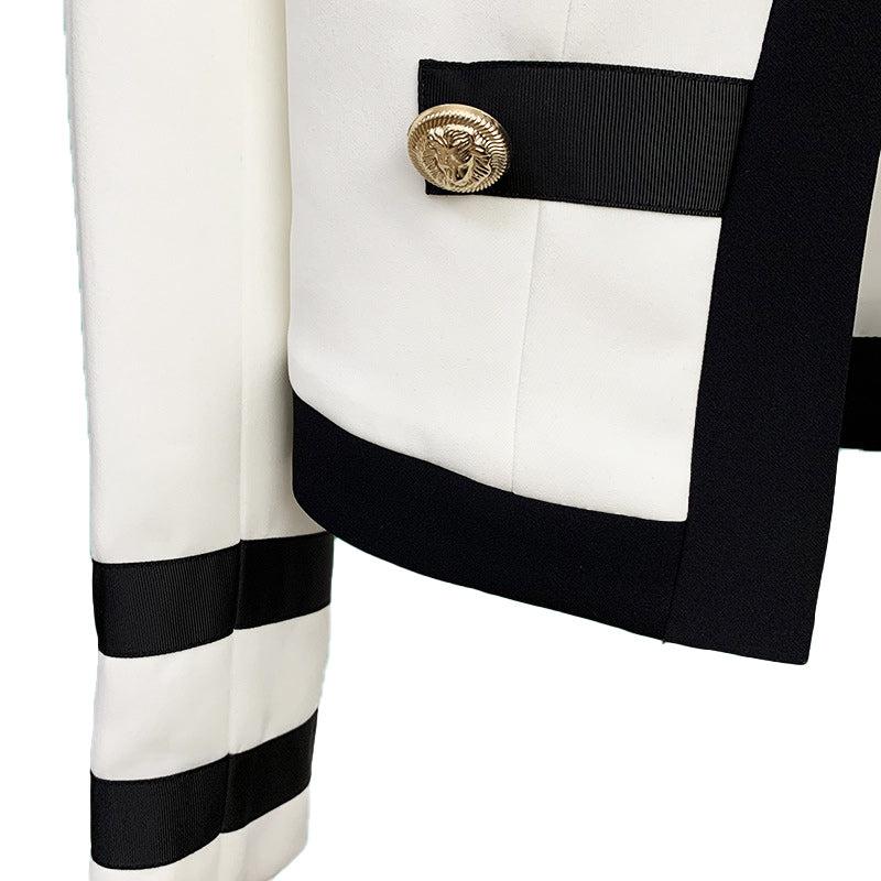 Veste Blanche avec Bandage Noir Boutons Lion Sur Poignetss - Paris Deluxe